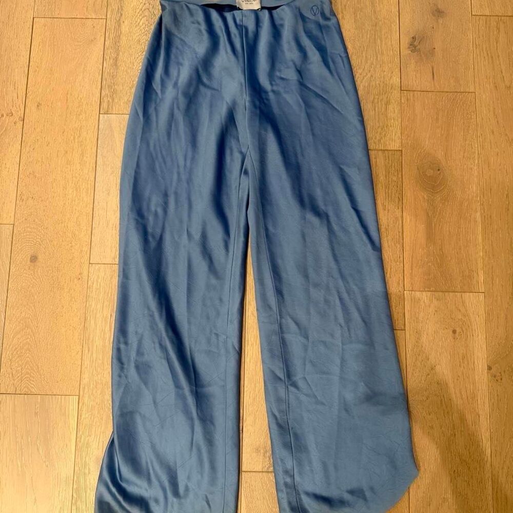 Vince Women's Blue and Grey Trousers